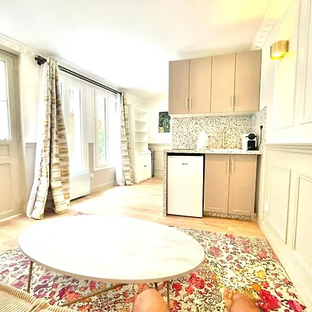 Suite Adèle Passy-2